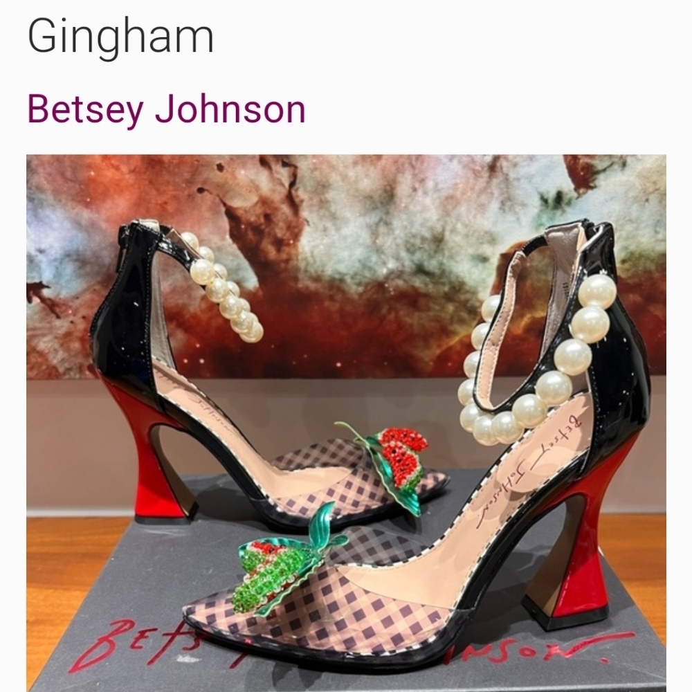Shoes - Picture 2 of 4